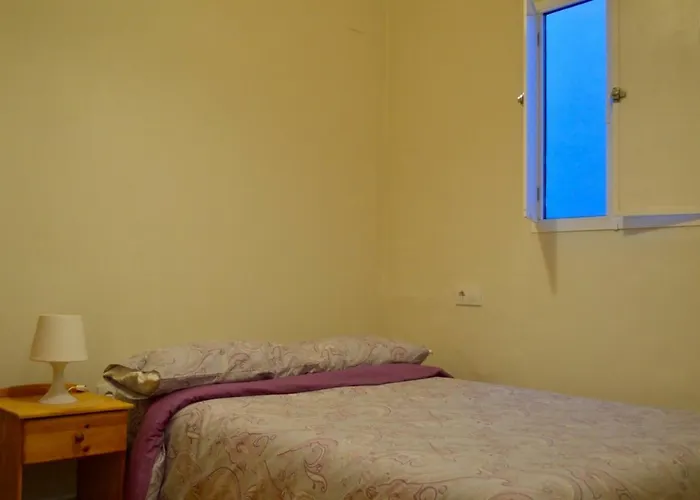 Peris Mencheta Apartment *